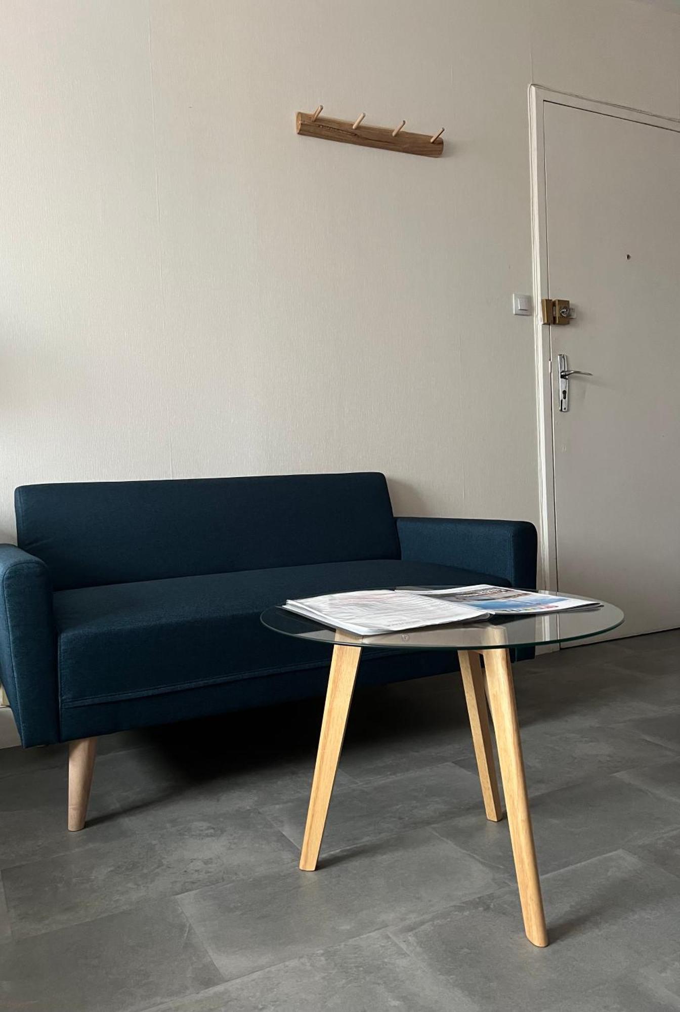 Joli Studio Avec Parking Prive, Bien Situe Moulins  Bagian luar foto