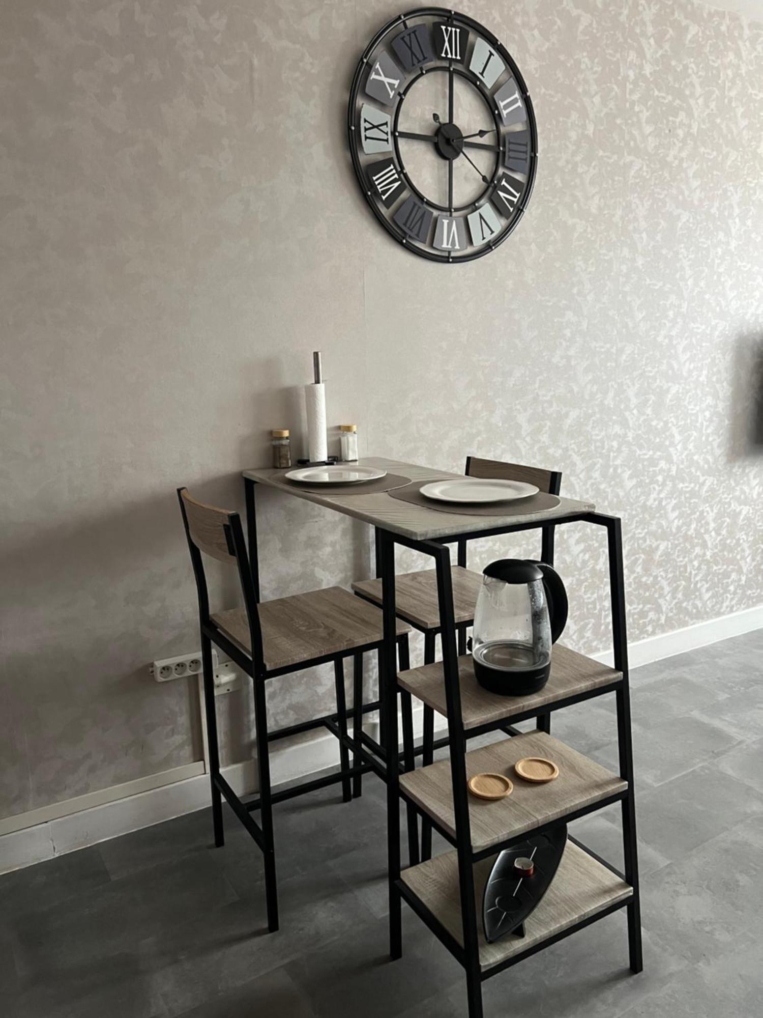 Joli Studio Avec Parking Prive, Bien Situe Moulins  Bagian luar foto